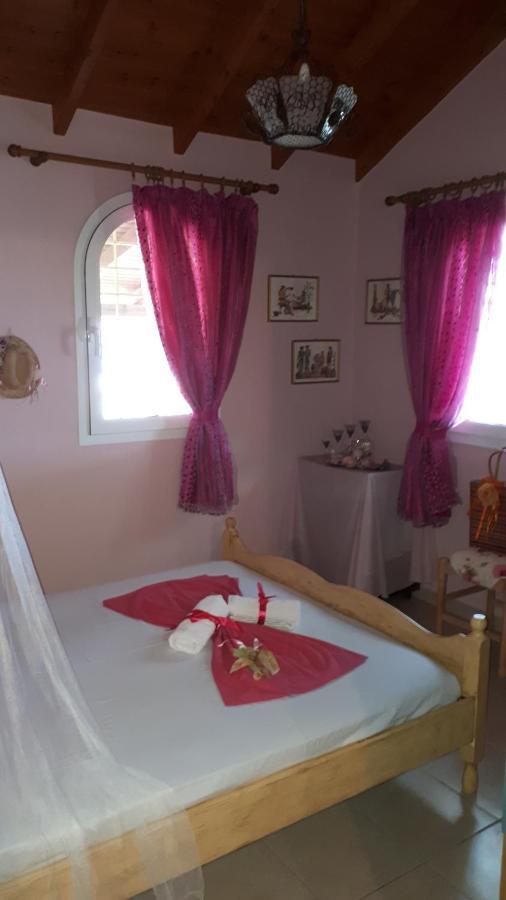 הוילה Néa Meságkala Platanos House מראה חיצוני תמונה