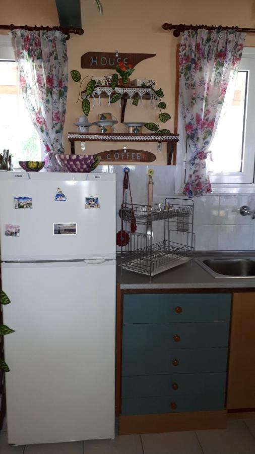 הוילה Néa Meságkala Platanos House מראה חיצוני תמונה