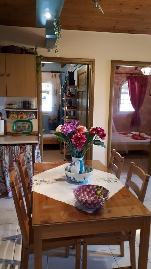הוילה Néa Meságkala Platanos House מראה חיצוני תמונה