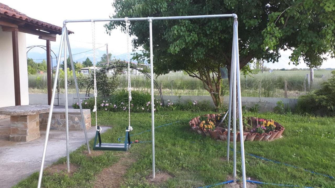 הוילה Néa Meságkala Platanos House מראה חיצוני תמונה