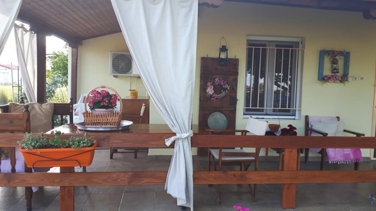 הוילה Néa Meságkala Platanos House מראה חיצוני תמונה
